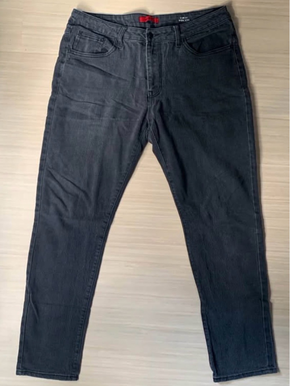 Straight-Leg Men's Jeans in Charcoal Gray